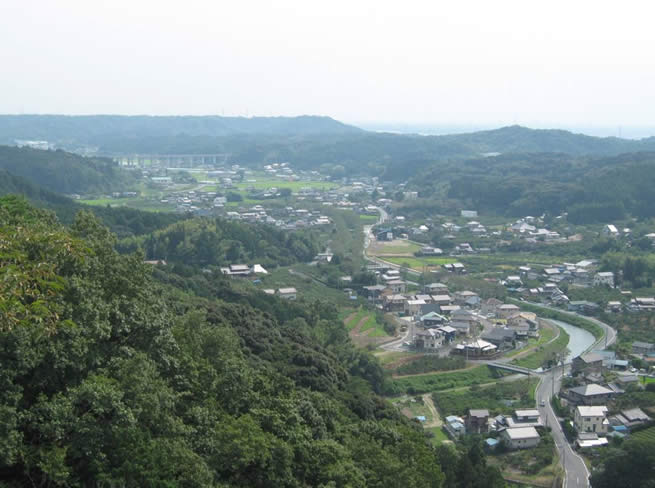 田・柿園・森が調和する磐田市敷地村