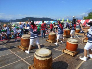 かりがね祭り