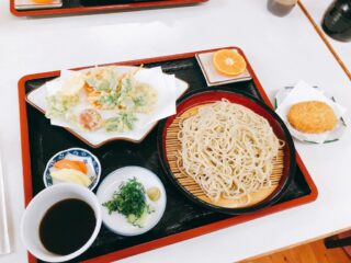 手打ち蕎麦、地野菜の天ぷら
